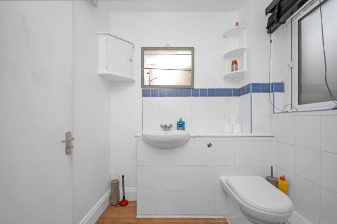 Short Term Rentals Croydon | Corporate Accommodation South London Book-Short-Term-Rentals-Croydon-in-a-modern-apartment.-Ideal-for-short-let-apartments,-contractor-stays,-near-East-Croydon-Station.-Book-Now