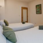 Stay at Short Term Rentals Plymouth in the city centre. Furnished holiday apartment rentals for corporate relocation, contractors and leisure