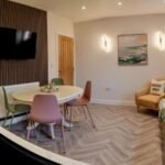 Stay at Short Term Rentals Plymouth in the city centre. Furnished holiday apartment rentals for corporate relocation, contractors and leisure