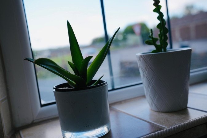 Halifax Accommodation | Short Lets & Corporate Stays UK Book-Halifax-Accommodation-in-a-spacious-countryside-apartment.-Ideal-for-short-let-apartments-and-extended-stays-near-Halifax-Station.
