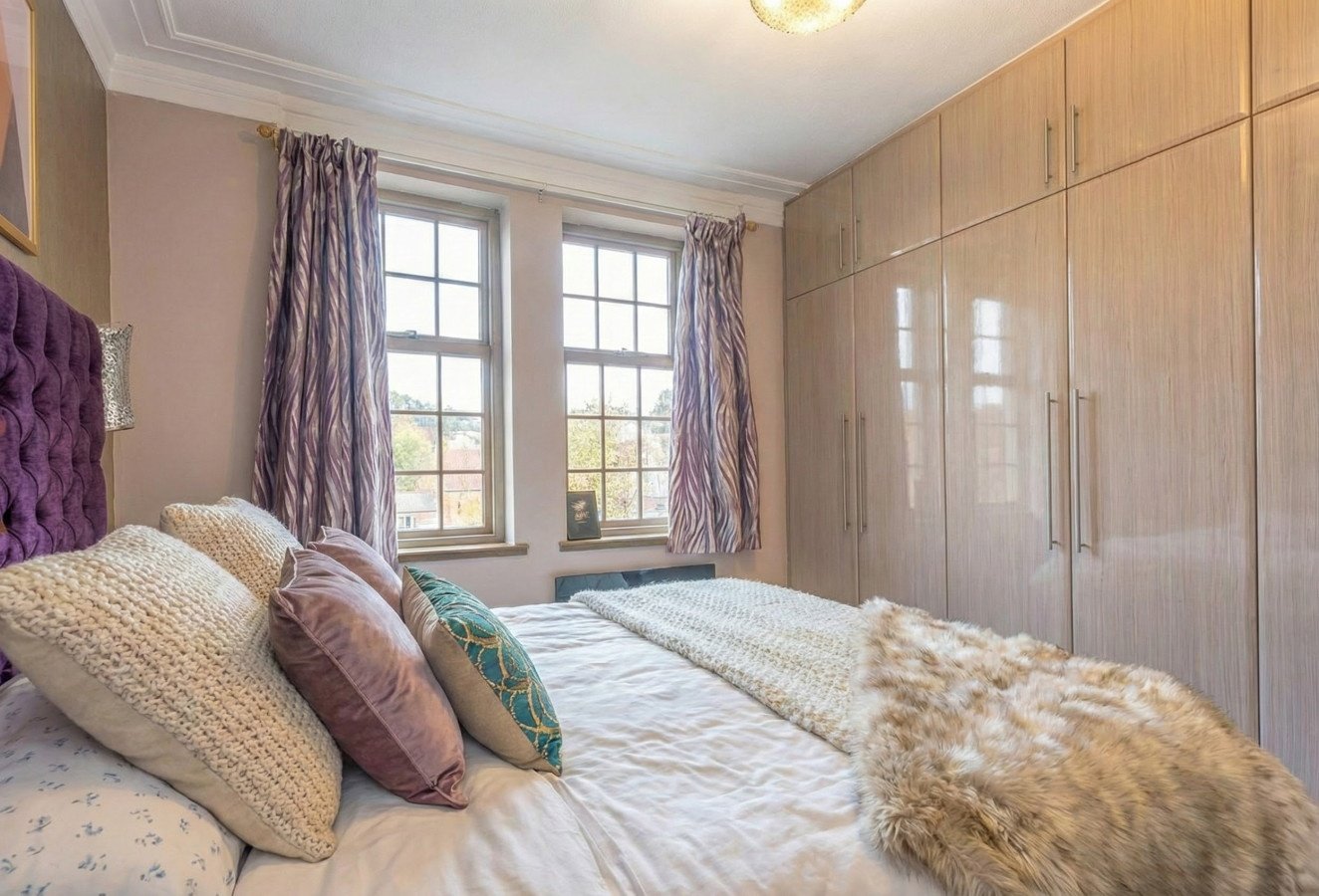 Apartments near Finchley Road | North London Accommodation Book-Apartments-near-Finchley-Road-for-weekly-or-monthly-rentals.-Our-holiday-rentals-in-North-London-are-near-Wembley-Stadium-&-Central-London.