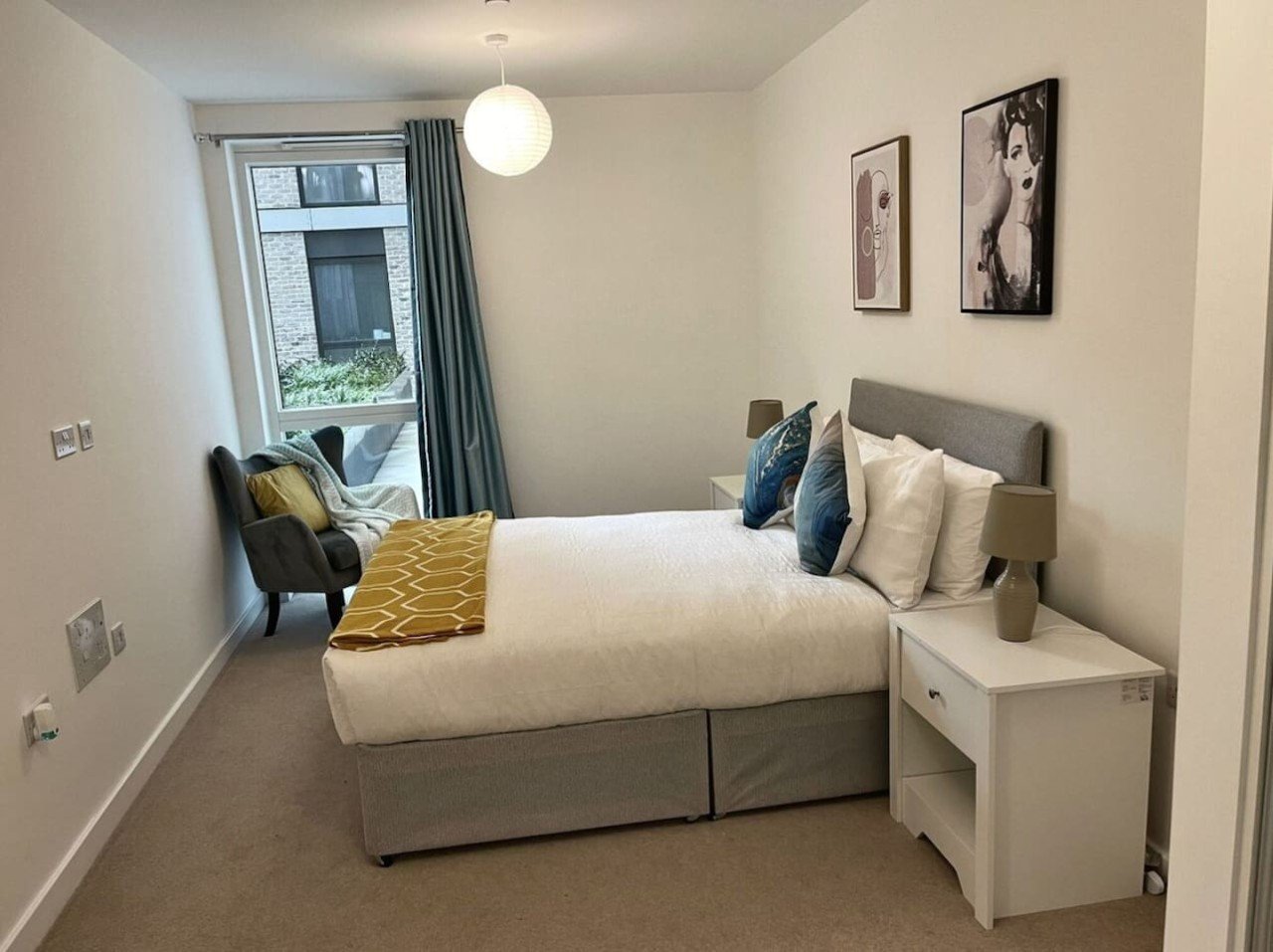 Book Bexleyheath Serviced Apartments with free parking, gym access, balcony, WiFi, and direct rail links to Canary Wharf, & Central London.