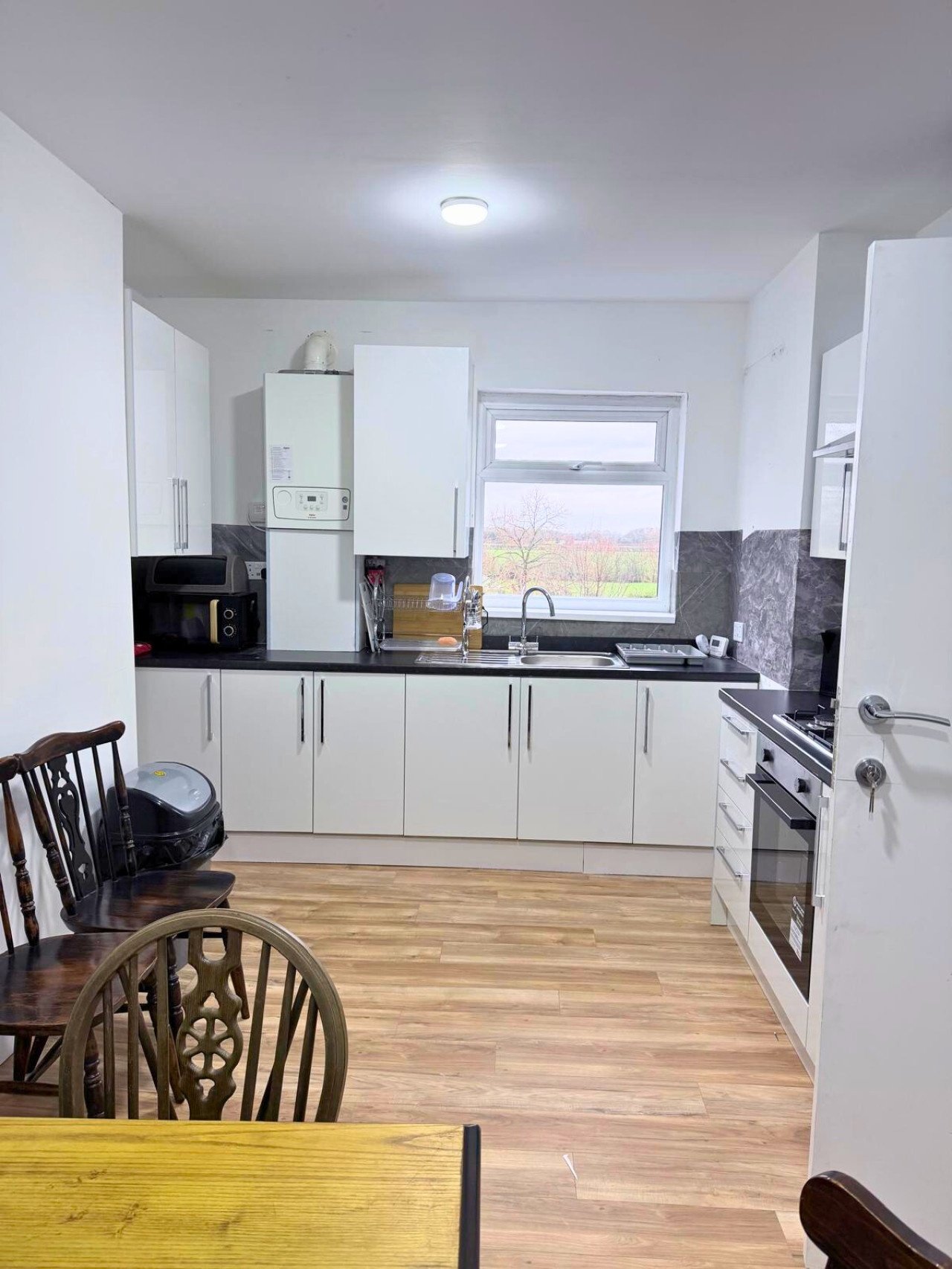 Warrington Accommodation | Short Lets for Contractors Urban Stay Book-Warrington-Accommodation-for-contractors-and-groups.-Ideal-for-short-let-apartments-and-extended-stays-near-Warrington-transport-links.