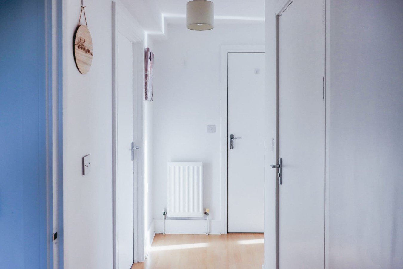 Corporate Accommodation near Heathrow | Hayes Apartment Book-Corporate-Accommodation-near-Heathrow-with-WiFi,-roof-terrace,-workspace,-and-direct-links-to-London,-Reading,-and-Heathrow-Airport.