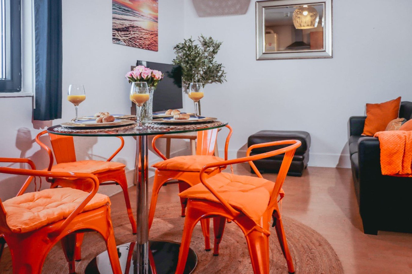 Corporate Accommodation near Heathrow | Hayes Apartment Book-Corporate-Accommodation-near-Heathrow-with-WiFi,-roof-terrace,-workspace,-and-direct-links-to-London,-Reading,-and-Heathrow-Airport.