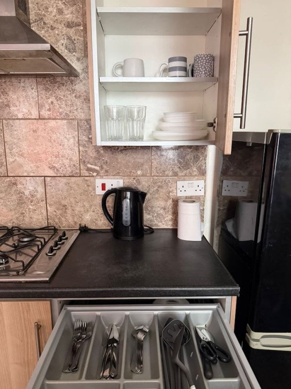 Tilbury Accommodation for 1 WeekMonth | Short Let Apartments Essex Book-Tilbury-accommodation-in-Essex.-Spacious-short-let-apartments-near-Tilbury-Port,-London-Gateway-and-Tilbury-Town-Station.-Book-Now