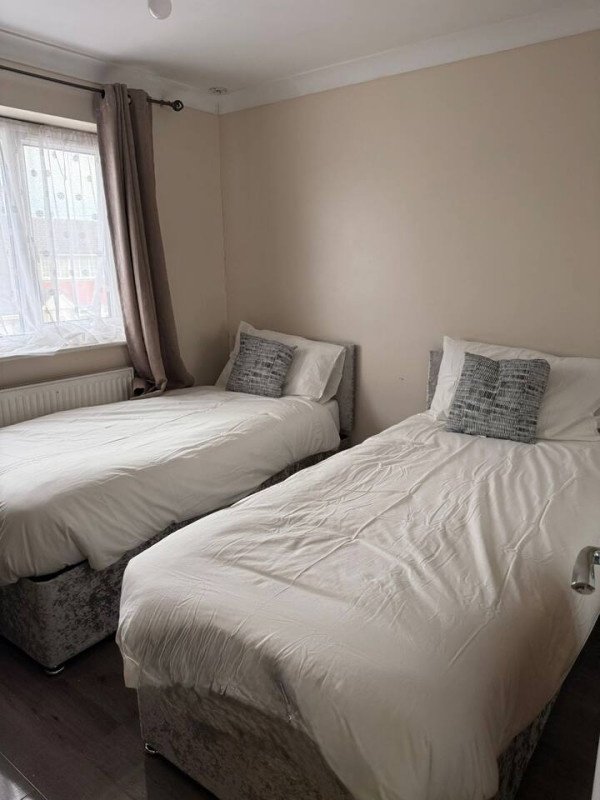 Tilbury Accommodation for 1 WeekMonth | Short Let Apartments Essex Book-Tilbury-accommodation-in-Essex.-Spacious-short-let-apartments-near-Tilbury-Port,-London-Gateway-and-Tilbury-Town-Station.-Book-Now