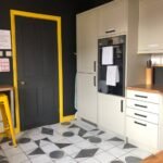 Book Corporate Accommodation Suffolk in Newmarket. This holiday home with parking is the ideal  short let apartment for contractors or families
