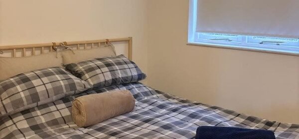 Book Northolt Accommodation West London with free parking, WiFi, and direct Central Line links to Wembley Stadium, & Central London.