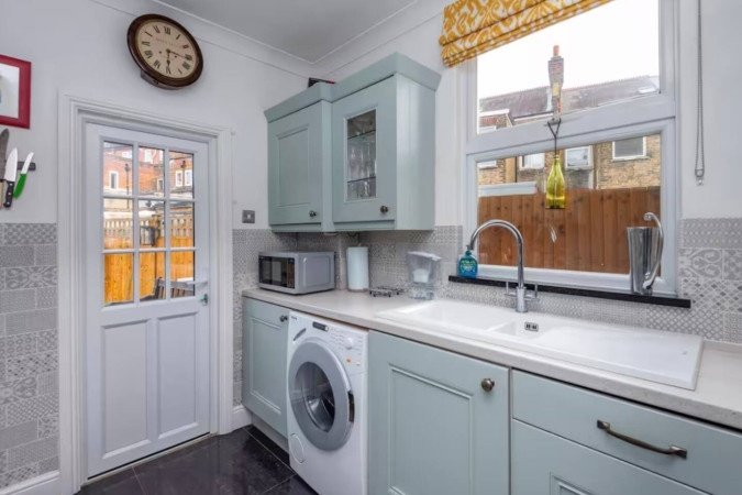 Serviced Apartments Tooting – South London Holiday Rentals Book-Serviced-Apartments-Tooting-near-the-Northern-Line.-Our-South-London-Accommodation-has-easy-access-to-Central-London-and-Wimbledon.