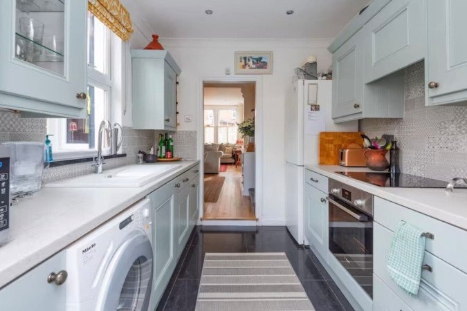 Serviced Apartments Tooting – South London Holiday Rentals Book-Serviced-Apartments-Tooting-near-the-Northern-Line.-Our-South-London-Accommodation-has-easy-access-to-Central-London-and-Wimbledon.