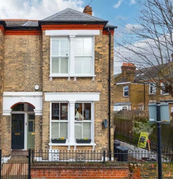 Serviced Apartments Tooting – South London Holiday Rentals Book-Serviced-Apartments-Tooting-near-the-Northern-Line.-Our-South-London-Accommodation-has-easy-access-to-Central-London-and-Wimbledon.