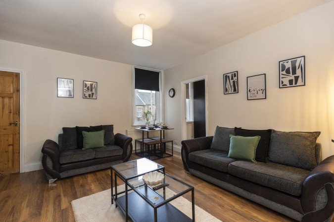 Accommodation in Gateshead | Short Let Apartments Newcastle Book-accommodation-in-Gateshead-near-Newcastle.-Ideal-for-short-let-apartments,-contractor-stays,-&-self-catering-with-great-transport-links.