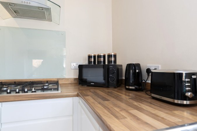 Accommodation in Gateshead | Short Let Apartments Newcastle Book-accommodation-in-Gateshead-near-Newcastle.-Ideal-for-short-let-apartments,-contractor-stays,-&-self-catering-with-great-transport-links.