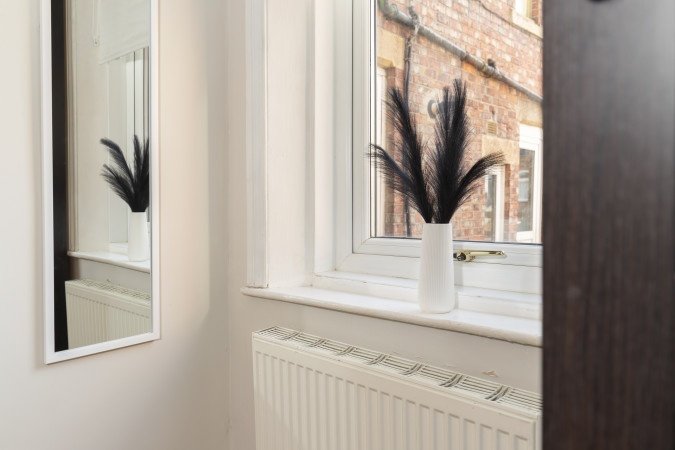 Accommodation in Gateshead | Short Let Apartments Newcastle Book-accommodation-in-Gateshead-near-Newcastle.-Ideal-for-short-let-apartments,-contractor-stays,-&-self-catering-with-great-transport-links.