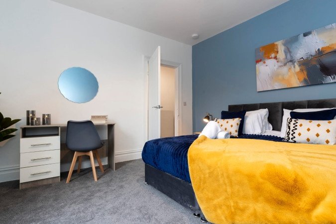 Jarrow Accommodation Tyne and Wear – Holiday Apartments Book-Jarrow-accommodation-in-Tyne-and-Wear-for-family,-contractor,-and-business-stays.-Furnished-self-catering-apartments-near-the-beach