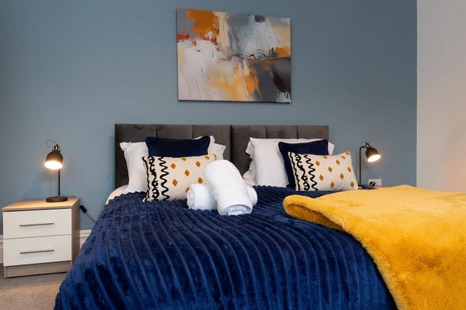 Jarrow Accommodation Tyne and Wear – Holiday Apartments Book-Jarrow-accommodation-in-Tyne-and-Wear-for-family,-contractor,-and-business-stays.-Furnished-self-catering-apartments-near-the-beach