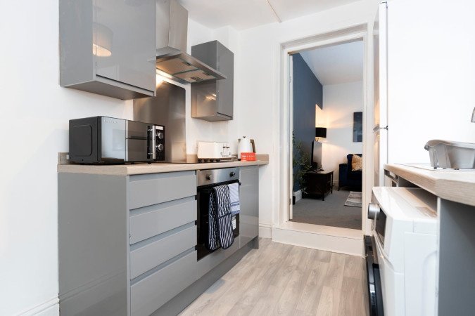 Jarrow Accommodation Tyne and Wear – Holiday Apartments Book-Jarrow-accommodation-in-Tyne-and-Wear-for-family,-contractor,-and-business-stays.-Furnished-self-catering-apartments-near-the-beach