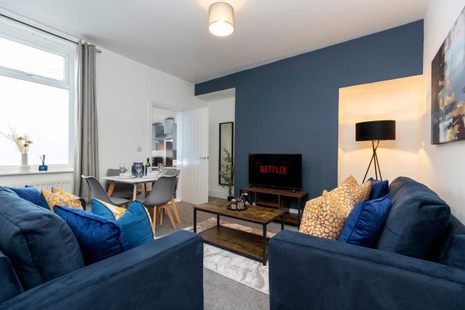 Jarrow Accommodation Tyne and Wear – Holiday Apartments Book-Jarrow-accommodation-in-Tyne-and-Wear-for-family,-contractor,-and-business-stays.-Furnished-self-catering-apartments-near-the-beach