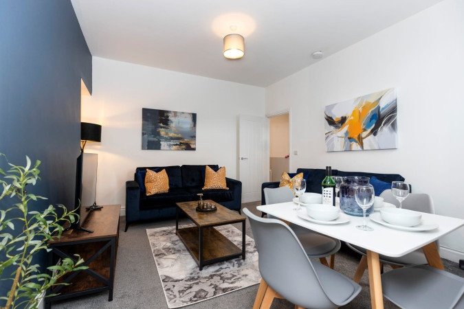 Jarrow Accommodation Tyne and Wear – Holiday Apartments Book-Jarrow-accommodation-in-Tyne-and-Wear-for-family,-contractor,-and-business-stays.-Furnished-self-catering-apartments-near-the-beach