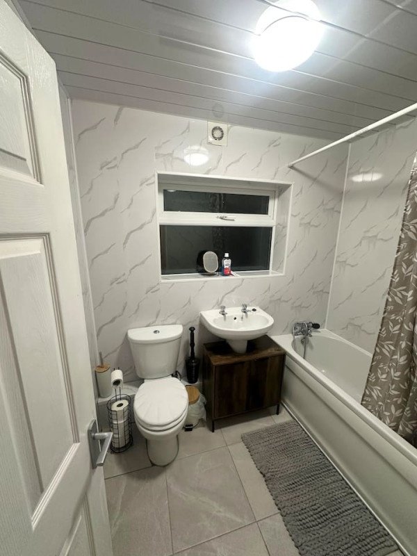 Gateshead Accommodation | Holiday Apartment Rentals Book-Gateshead-Accommodation-for-family,-contractor,-and-business-stays.-The-best-self-catering-holiday-apartment-rentals