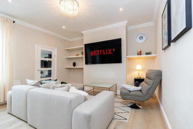 Book Vacation Rentals Gateshead for family, contractor, and business stays. Holiday accommodation with great transport near Newcastle.