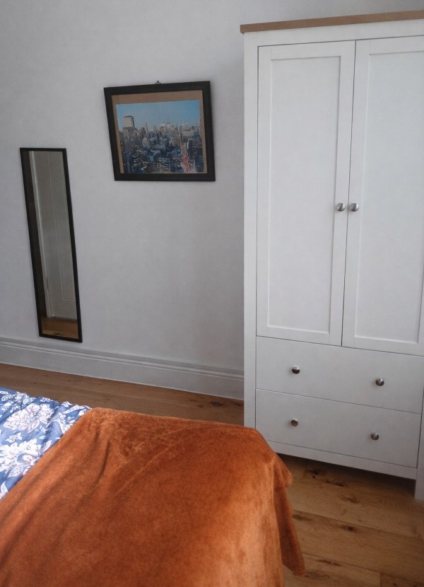 Enfield Accommodation | Holiday Apartments North London Book-Enfield-Accommodation-in-North-London.-Ideal-for-short-stays,-business-travel,-family-trips,-and-extended-self-catering-accommodation.