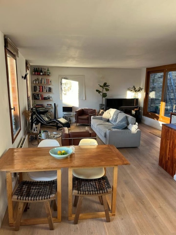 East London Accommodation | Corporate City Apartments 1 Week Book-East-London-Accommodation-for-business-or-leisure-stays.-Corporate-serviced-apartment-with-terrace,-WiFi,-&-fast-London-transport-links.