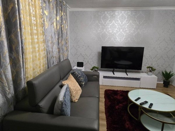 Short Let Apartments Hornchurch – Holiday Accommodation Essex Book-Short-Let-Apartments-Hornchurch-with-free-parking.-Our-self-catering-accommodation-in-Essex-has-direct-transport-links-to-London-&-Canary-Wharf.