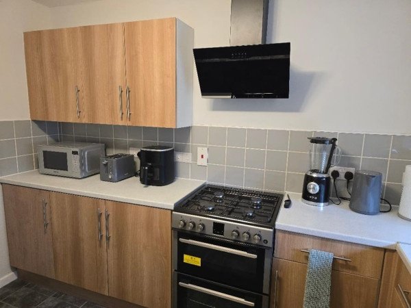 Short Let Apartments Hornchurch – Holiday Accommodation Essex Book-Short-Let-Apartments-Hornchurch-with-free-parking.-Our-self-catering-accommodation-in-Essex-has-direct-transport-links-to-London-&-Canary-Wharf.