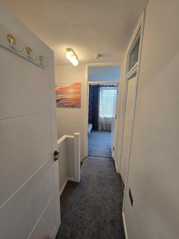 Short Let Apartments Hornchurch – Holiday Accommodation Essex Book-Short-Let-Apartments-Hornchurch-with-free-parking.-Our-self-catering-accommodation-in-Essex-has-direct-transport-links-to-London-&-Canary-Wharf.