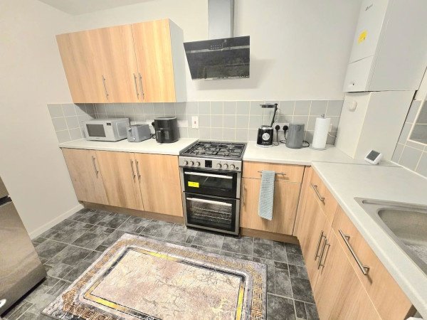 Short Let Apartments Hornchurch – Holiday Accommodation Essex Book-Short-Let-Apartments-Hornchurch-with-free-parking.-Our-self-catering-accommodation-in-Essex-has-direct-transport-links-to-London-&-Canary-Wharf.
