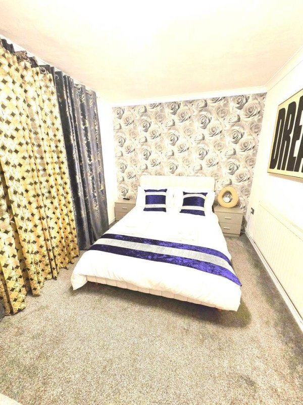 Short Let Apartments Hornchurch – Holiday Accommodation Essex Book-Short-Let-Apartments-Hornchurch-with-free-parking.-Our-self-catering-accommodation-in-Essex-has-direct-transport-links-to-London-&-Canary-Wharf.