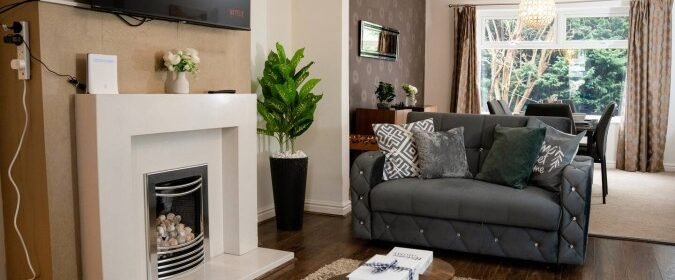 Book Family Accommodation Manchester for group stays and business trips. Our Holiday Apartments near Victoria Station are cheaper than Hotels