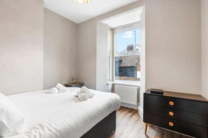 Holiday Apartments Horsham |Accommodation near Gatwick Airport Book-Holiday-Apartments-Horsham-for-short-lets-and-business-trips.-Our-Self-Catering-Accommodation-near-Gatwick-Airport-is-cheaper-than-Hotels