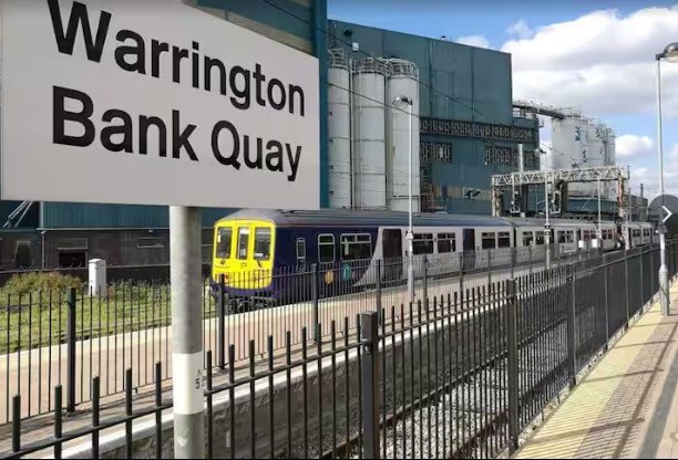Warrington Accommodation | Short Lets for Contractors Urban Stay Book-Warrington-Accommodation-for-contractors-and-groups.-Ideal-for-short-let-apartments-and-extended-stays-near-Warrington-transport-links.