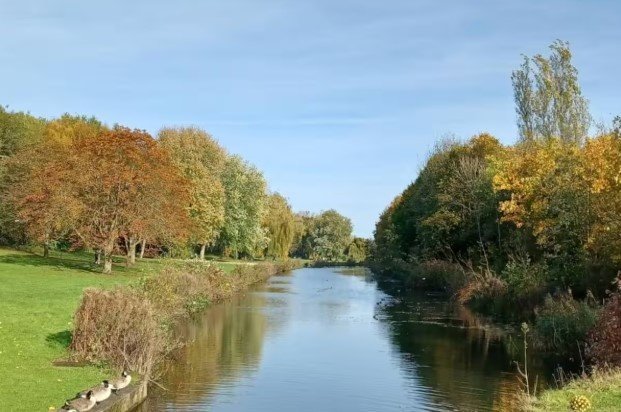 Warrington Accommodation | Short Lets for Contractors Urban Stay Book-Warrington-Accommodation-for-contractors-and-groups.-Ideal-for-short-let-apartments-and-extended-stays-near-Warrington-transport-links.