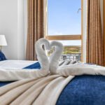 Book short let rentals Milton Keynes at Garnet Apartment. Our serviced accommodation is centrally located with parking. Cheap corporate rates