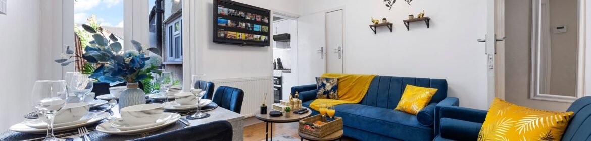 Book Holiday Rentals Watford with free WiFi, flexible sleeping arrangements, and excellent transport links to London & other cities.