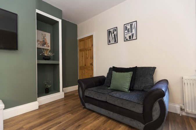 Accommodation in Gateshead | Short Let Apartments Newcastle Book-accommodation-in-Gateshead-near-Newcastle.-Ideal-for-short-let-apartments,-contractor-stays,-&-self-catering-with-great-transport-links.
