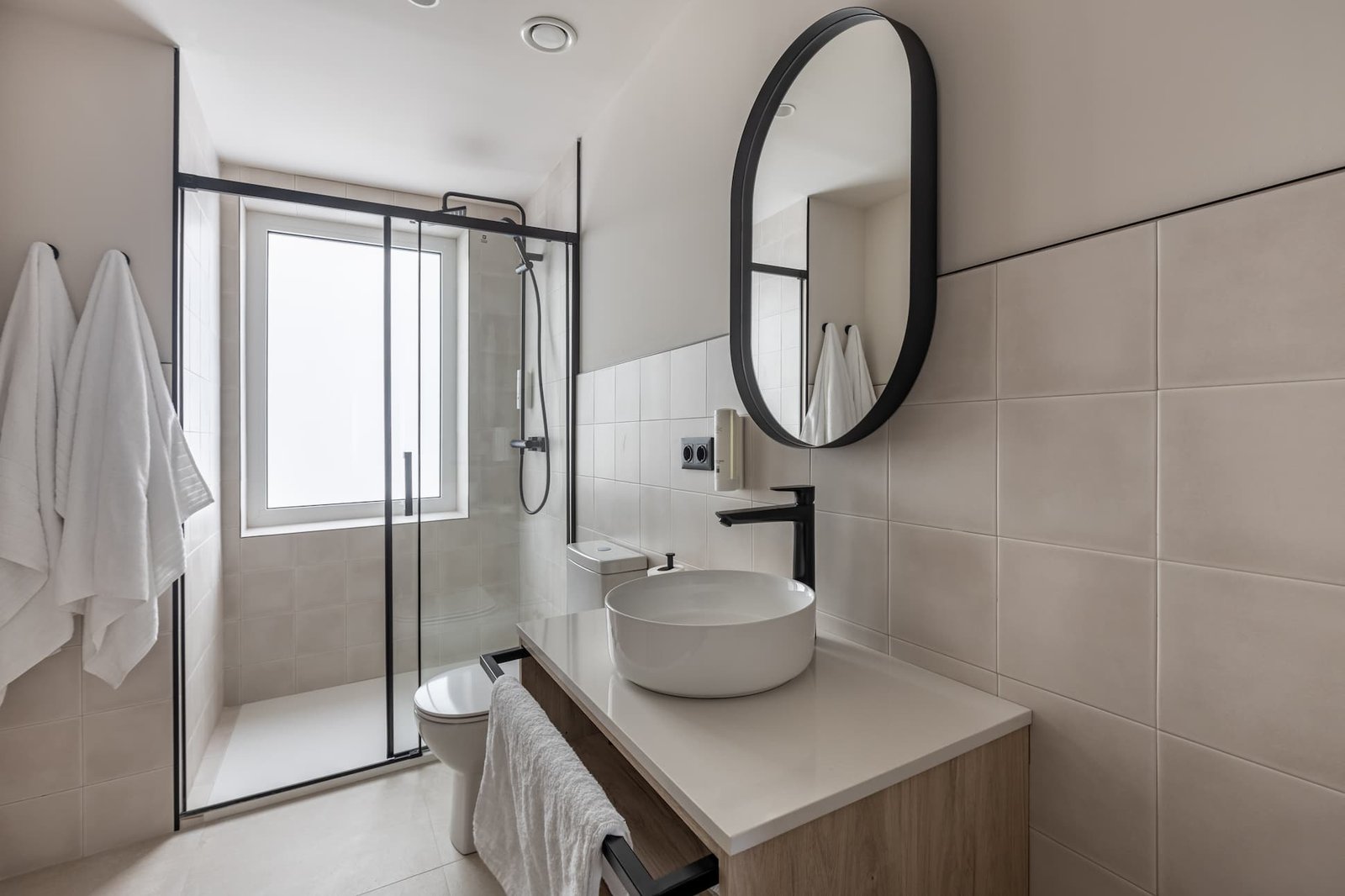 Holiday Apartments Pamplona | Corporate Accommodation Madrid Book-Holiday-Apartments-Pamplona-for-city-breaks-and-business-trips.-Ideal-for-extended-stay-accommodation-in-central-Madrid-near-transport-links.Book-Now