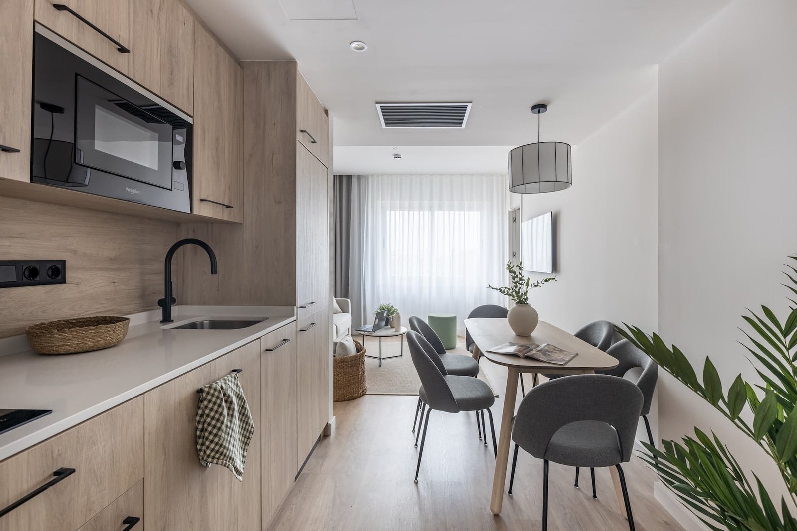 Holiday Apartments Pamplona | Corporate Accommodation Madrid Book-Holiday-Apartments-Pamplona-for-city-breaks-and-business-trips.-Ideal-for-extended-stay-accommodation-in-central-Madrid-near-transport-links.Book-Now