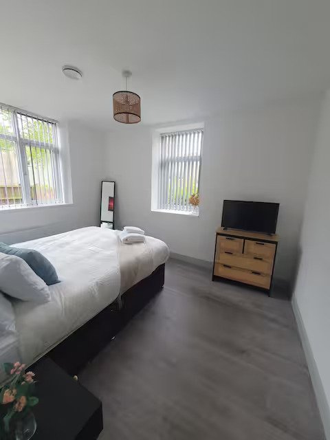 Holiday Accommodation in Desborough | Serviced Apartments Book-Holiday-Accommodation-in-Desborough-for-business-trips-and-family-stays.-Ideal-for-extended-stays-near-Kettering-and-Northamptonshire.-Book-Now