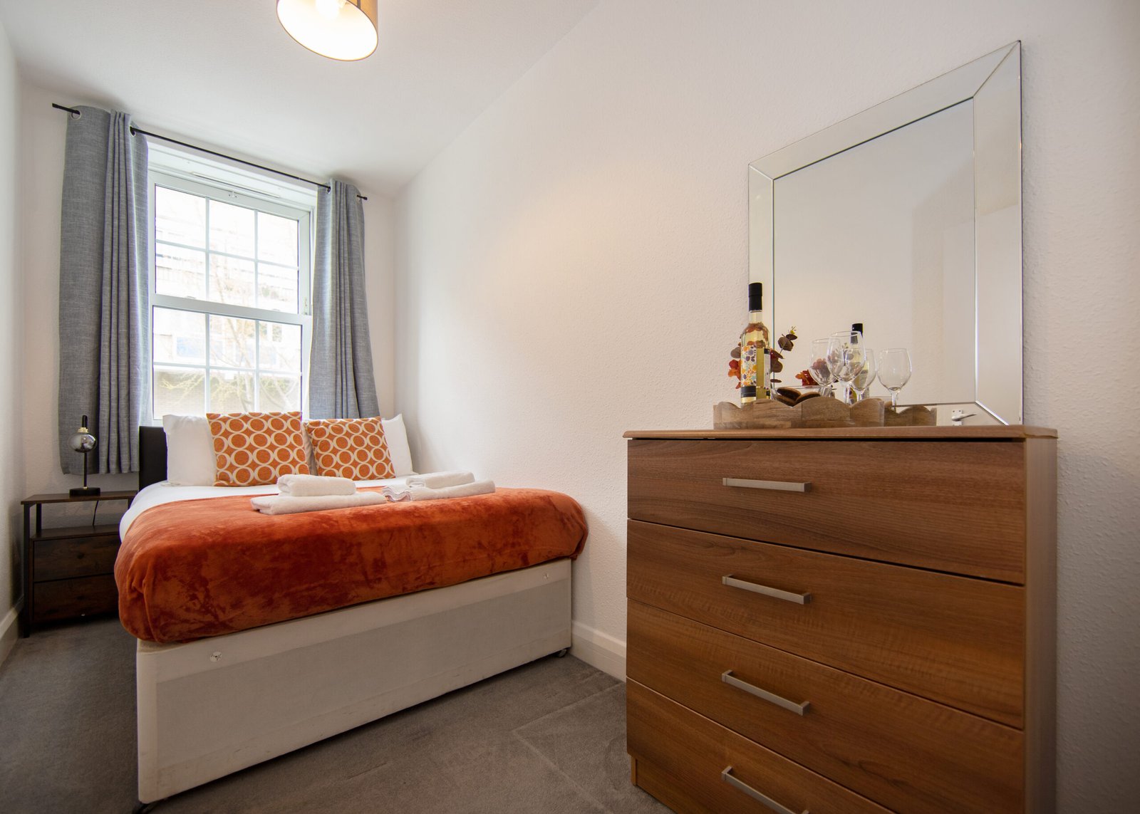 Corporate Accommodation Notting Hill – West London Apartments Book-Corporate-Accommodation-Notting-Hill-for-business-and-leisure-stays.-Our-West-London-apartments-are-near-tourist-attractions-and-tube