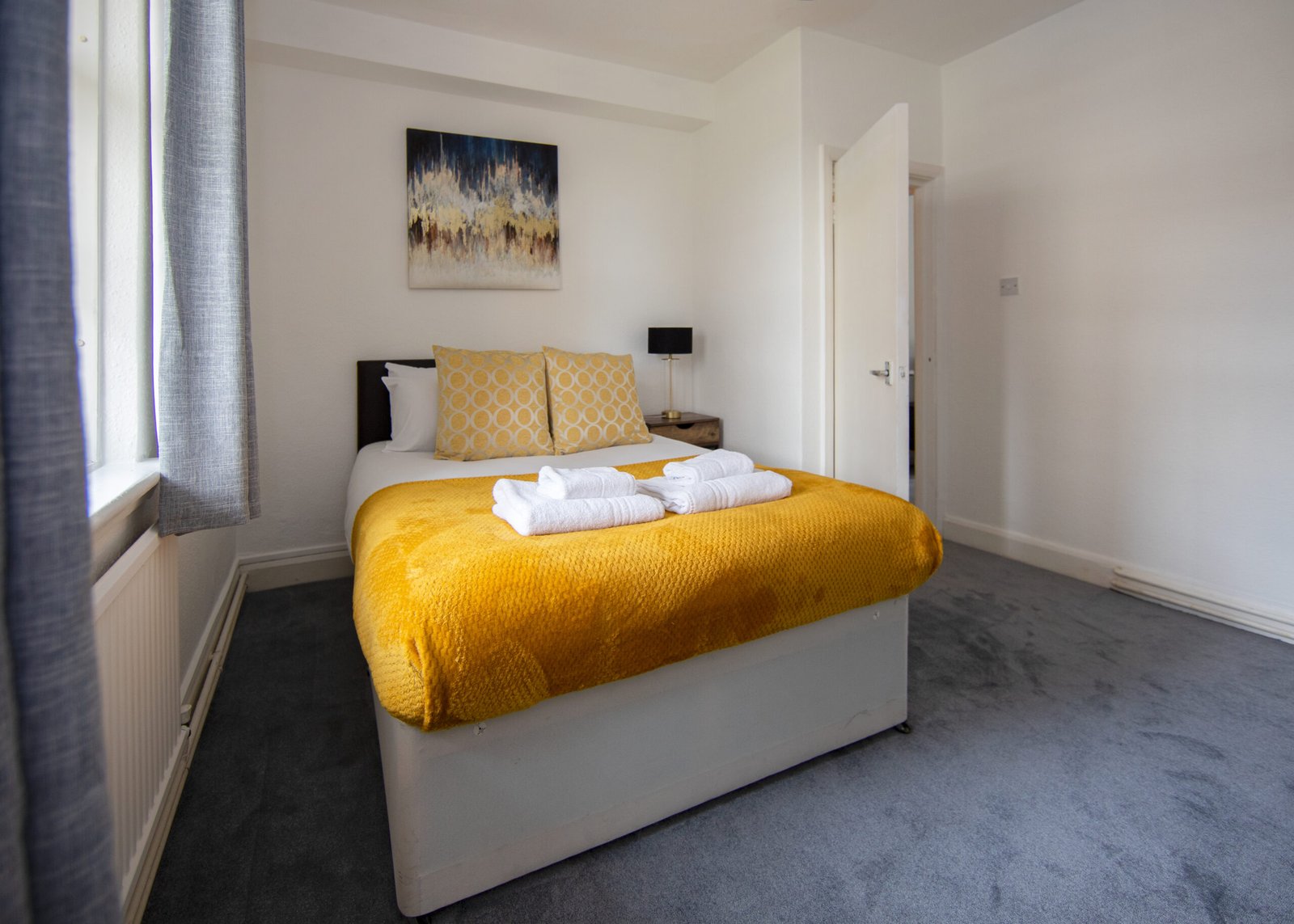 Corporate Accommodation Notting Hill – West London Apartments Book-Corporate-Accommodation-Notting-Hill-for-business-and-leisure-stays.-Our-West-London-apartments-are-near-tourist-attractions-and-tube