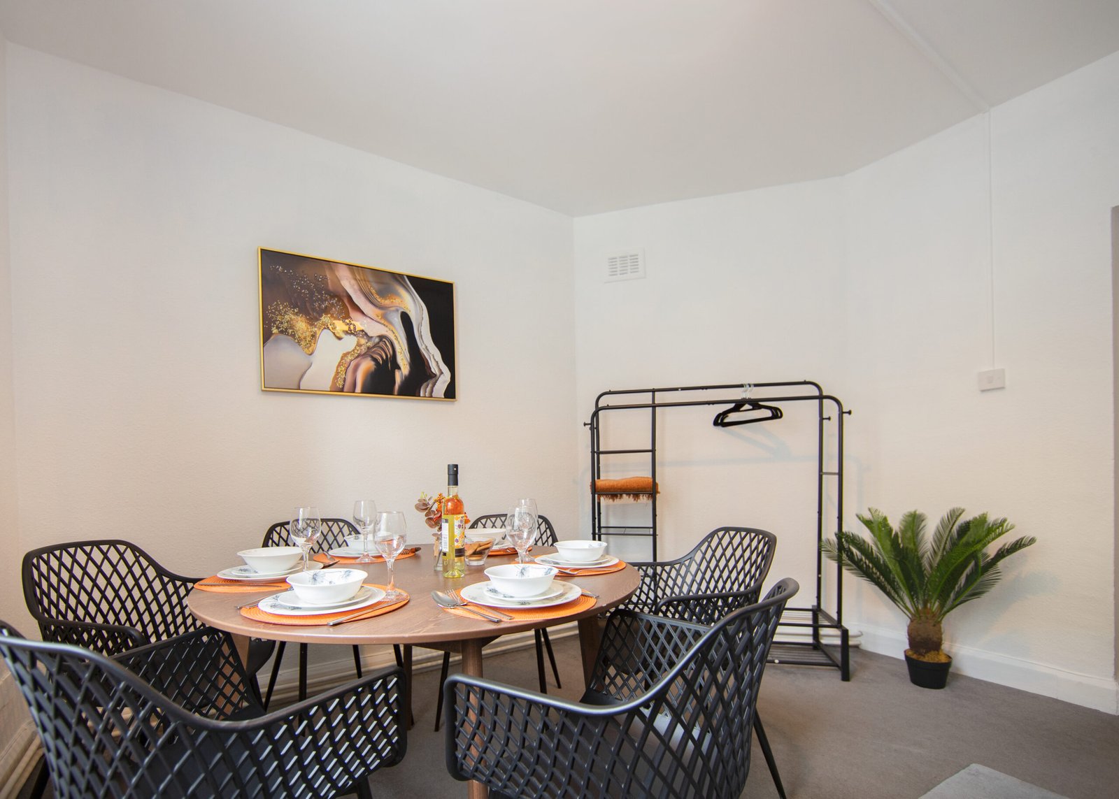 Corporate Accommodation Notting Hill – West London Apartments Book-Corporate-Accommodation-Notting-Hill-for-business-and-leisure-stays.-Our-West-London-apartments-are-near-tourist-attractions-and-tube