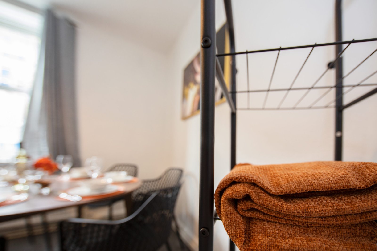 Corporate Accommodation Notting Hill – West London Apartments Book-Corporate-Accommodation-Notting-Hill-for-business-and-leisure-stays.-Our-West-London-apartments-are-near-tourist-attractions-and-tube