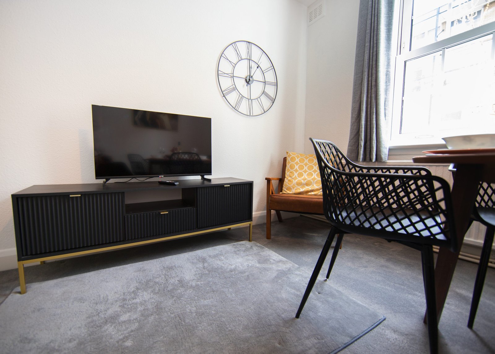 Corporate Accommodation Notting Hill – West London Apartments Book-Corporate-Accommodation-Notting-Hill-for-business-and-leisure-stays.-Our-West-London-apartments-are-near-tourist-attractions-and-tube