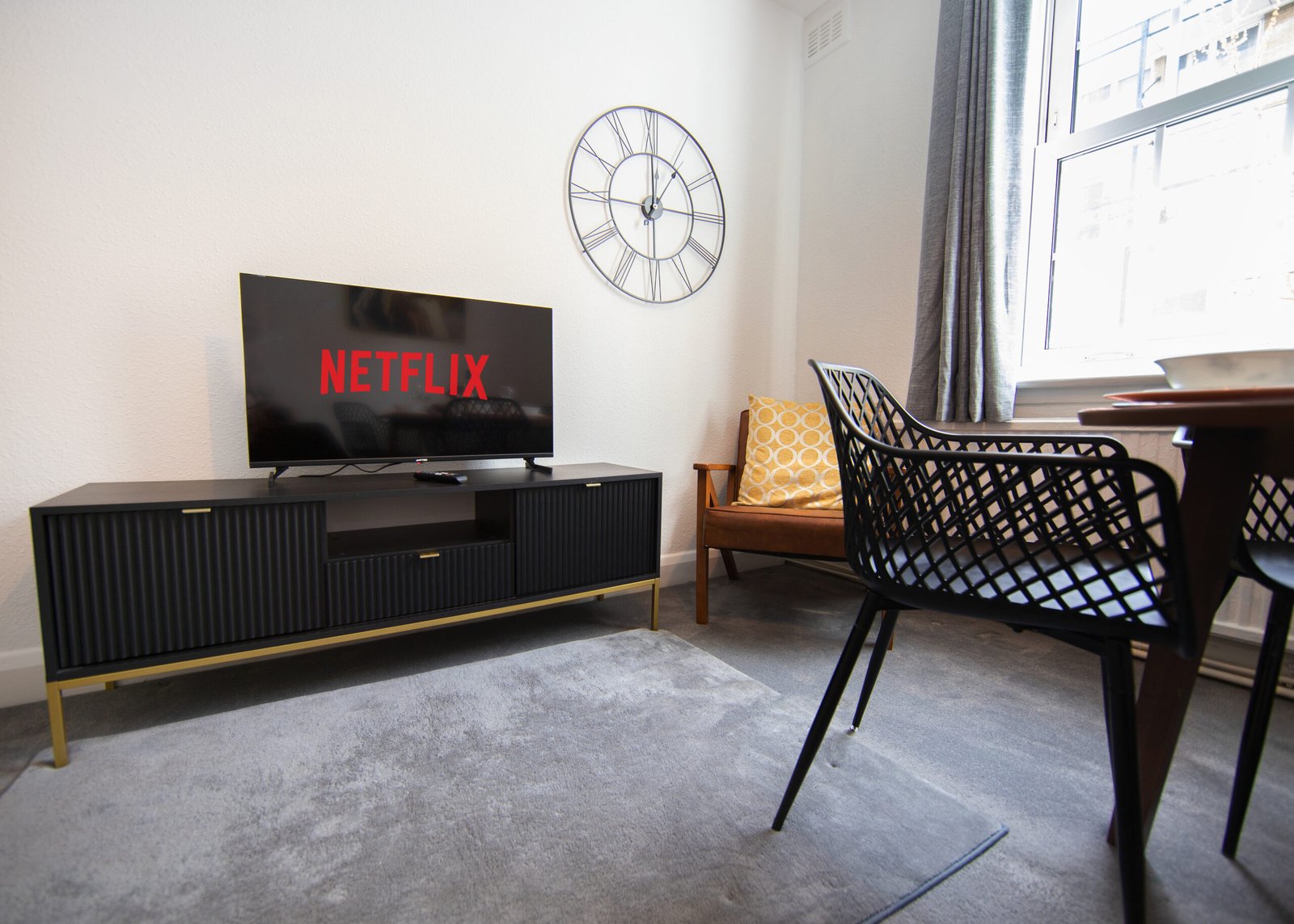 Corporate Accommodation Notting Hill – West London Apartments Book-Corporate-Accommodation-Notting-Hill-for-business-and-leisure-stays.-Our-West-London-apartments-are-near-tourist-attractions-and-tube