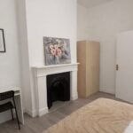 Short term apartments in Canary Wharf offer stylish, fully furnished stays ideal for business trips and city breaks. Enjoy modern amenities.